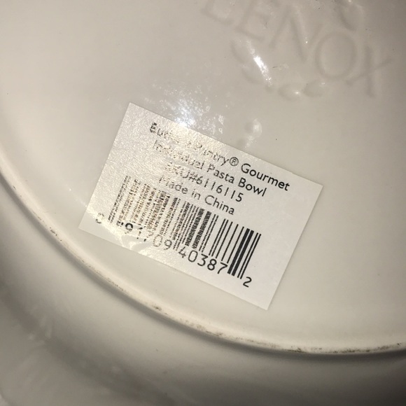 NWT 10" Individual Pasta Bowl Butler's Pantry Gourmet
by LENOX - Picture 7 of 7